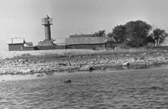 Majakad. Viirelaiu tuletorn.