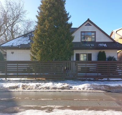 Pelgulinn: Lenderi tüüpi elamu Rohu 29 välisuks rephoto