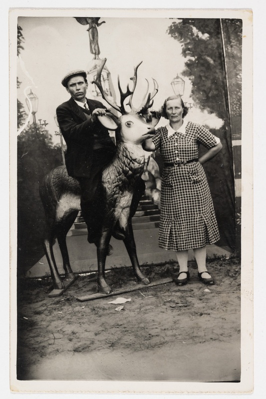 Mehe ja naise pidulik riietus 1930.-dail aastail