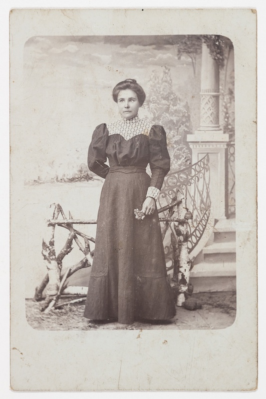 Naisterahva rõivastus XX sajandi algul