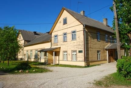 Tartu County of Rõngu vald Valga mnt 12, Rõngu alevik