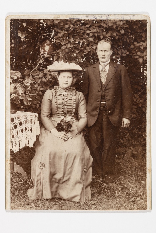 Viluvere mõisa noorpaar umbes 1885. - 1990. a.