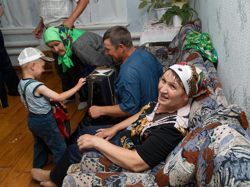 Sõjaväkke saatmine (udmurdi tavand).