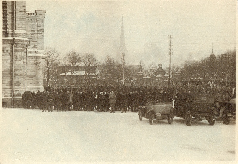 1924.a. 1. detsembril Balti jaama juures surma saanud kolonelleitnanti Hermann Rossländeri mälestustahvli avamine Balti jaamas.