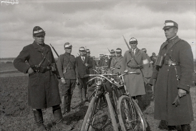 Kaitseliidu 10.-12.10.1931. a toimunud Põlva manöövritest osavõtjad.