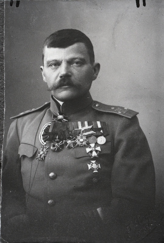 Vene armee 47. Siberi laskurpolgu ülem polkovnik Ernst Põdder.