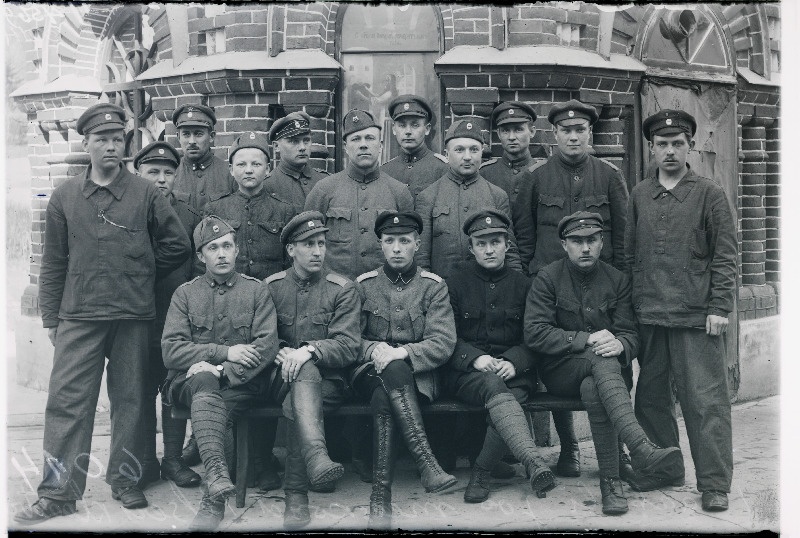 Inseneripataljoni telegraafiroodu 1.kaablijagu Petseri kloostris.