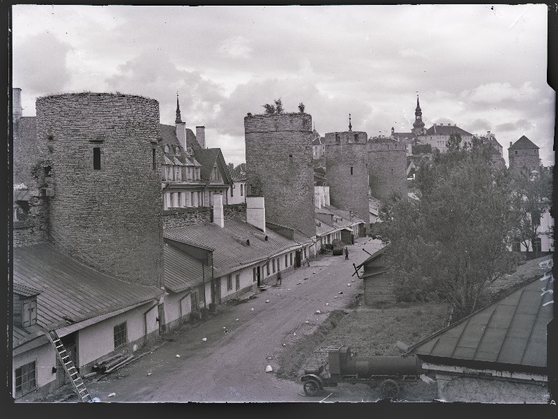 Vaade Tallinna linnamüürile.