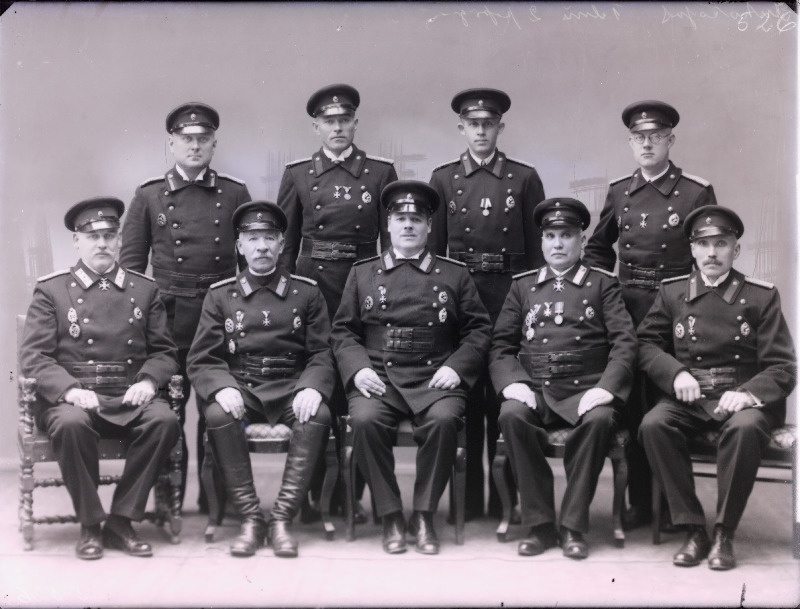 Grupp tuletõrje juhatajaid.