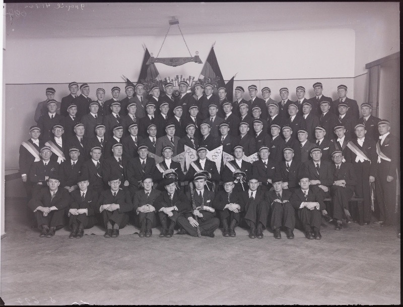 Grupp üliõpilasi - korporante.