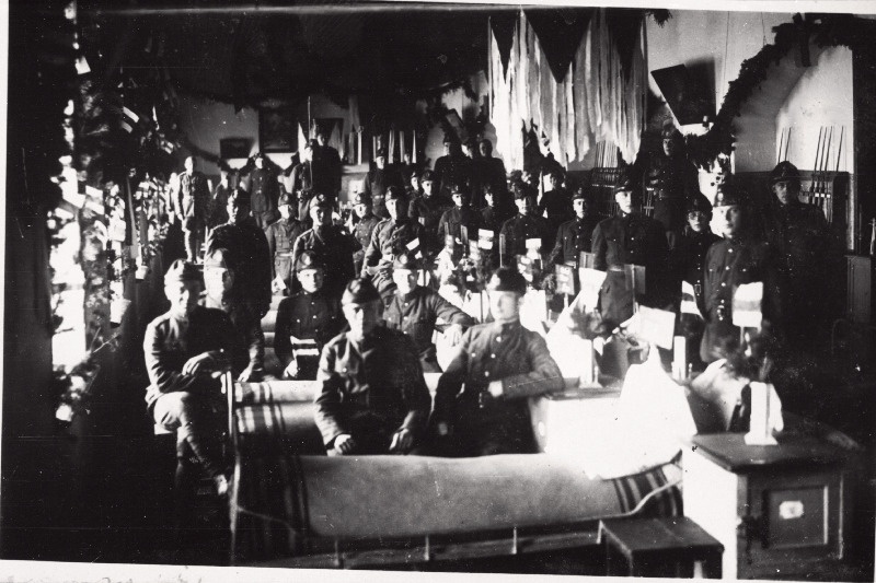 Eesti Vabariigi Scoutspataljoni 1. kompanii dekoreeritud eluruumid pataljoni 12. aastapäeval.