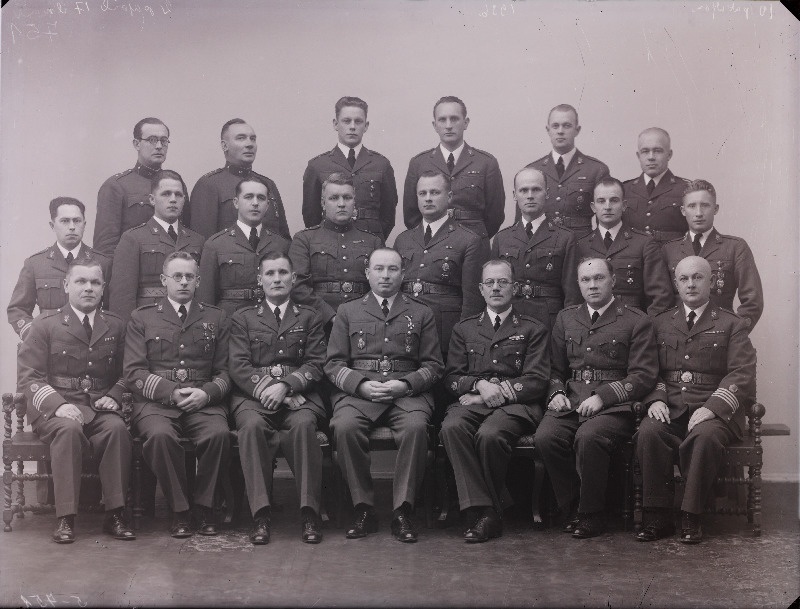 Grupp 10. pataljoni mehi.