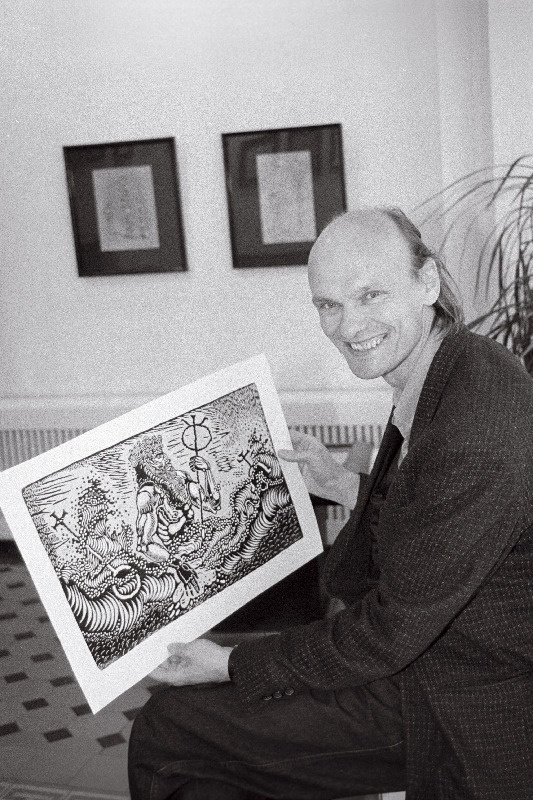 Graafik Vitali Sobolev oma isikunäitusel Draakoni  Galeriis.