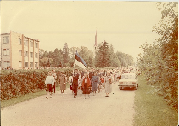 värvifoto, Türi 2 Keskkooli avamine 1989.a.