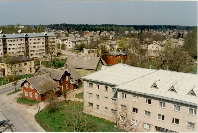 värvifoto Türi linnavaade 1996