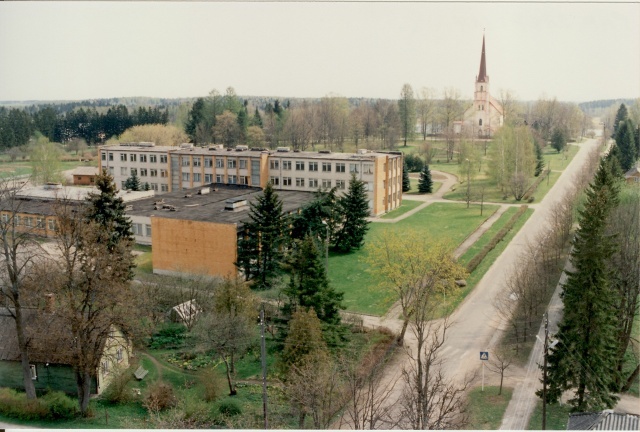 värvifoto Türi linnavaade 1996