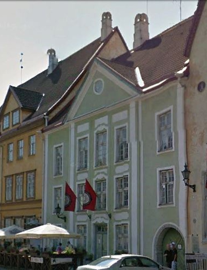 Lai tänav Tallinnas vaatega Oleviste kiriku suunas rephoto