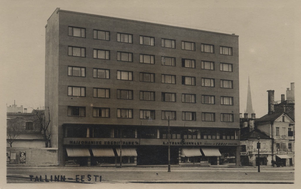 Tallinn-Estonian : [Urla house]
