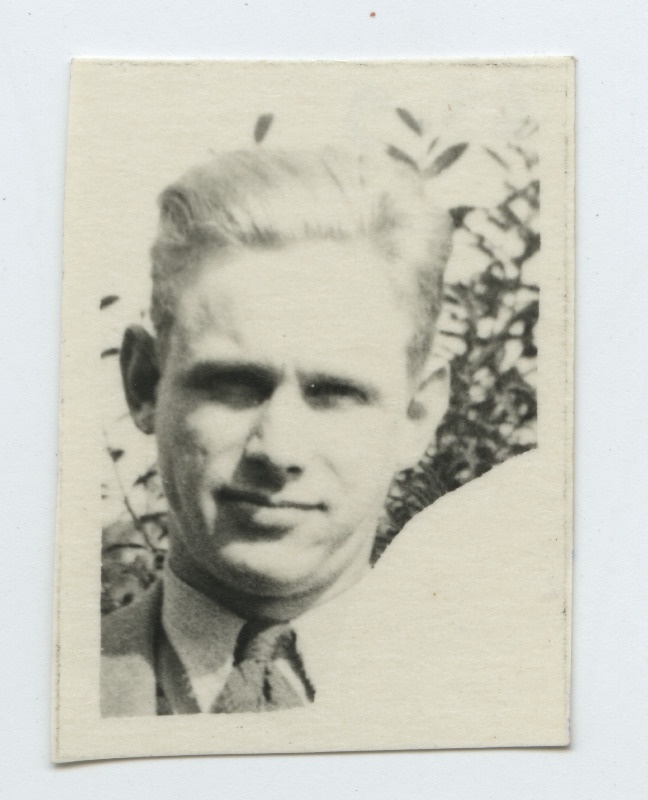 Dokumendifotol Endel Tehver