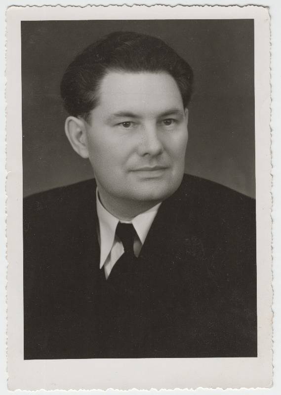 Oskar Olvik (1914-1977, vaimulik)