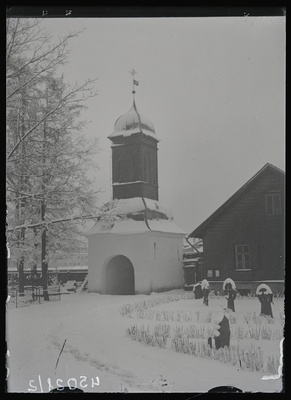 Tallinn. Kalamaja surnuaed, vaade väravatornile surnuaia poolt  similar photo