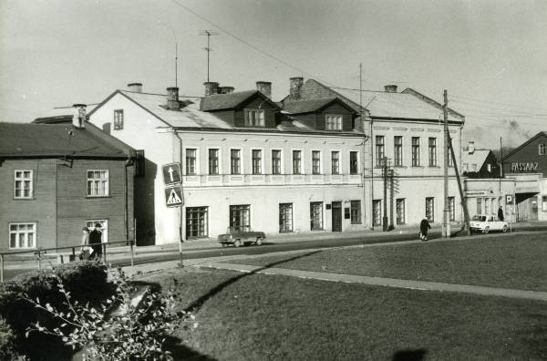 Fortuuna t, paremal ringpood "Passaaž". Tartu, 1975-1980.
