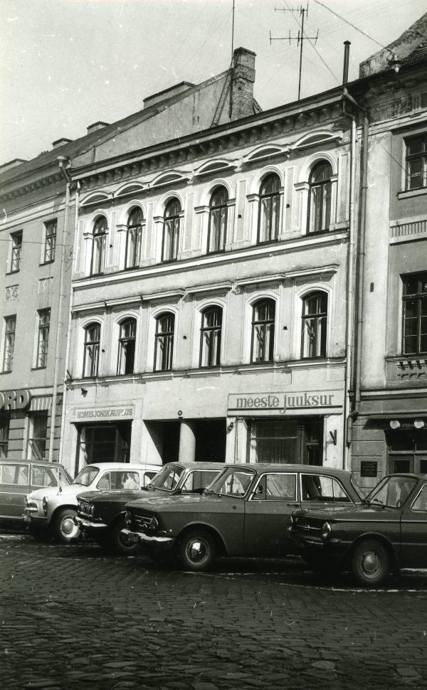 Raekoja plats 14. Tartu, 1975.