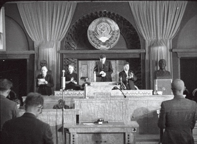 Riigivolikogu esimene istungjärk 21.-23.07.1940, juhataja Arnold Veimer.  similar photo