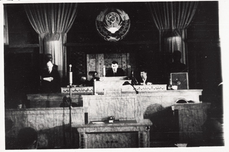 Riigivolikogu esimene istungjärk 21.-23.07.1940, juhataja Arnold Veimer.