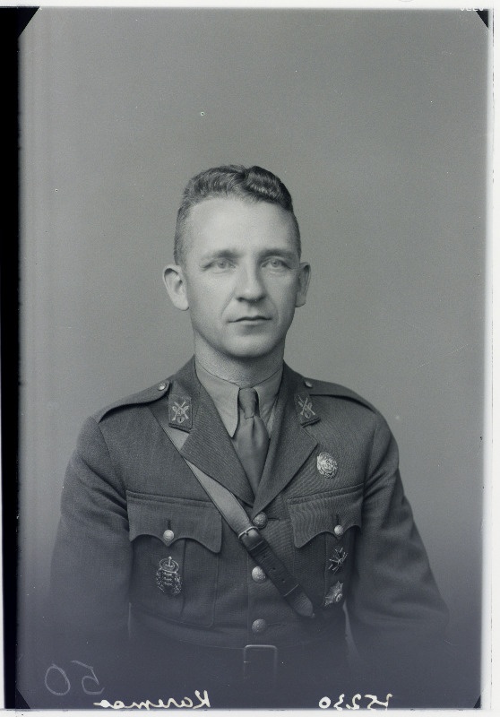 Sõjavägede Staabi käsundusohvitser leitnant Alo Karemaa (Karema).