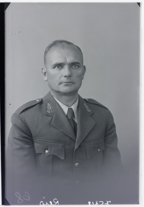 Relvurallohvitseride kursuse õppejõud kolonelleitnant Ago Reio (August Reinhold)