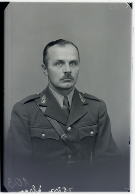 1.Jalaväerügemendi ohvitser major Heinrich Ellram.  duplicate photo