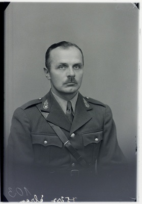 1.Jalaväerügemendi ohvitser major Heinrich Ellram.  duplicate photo