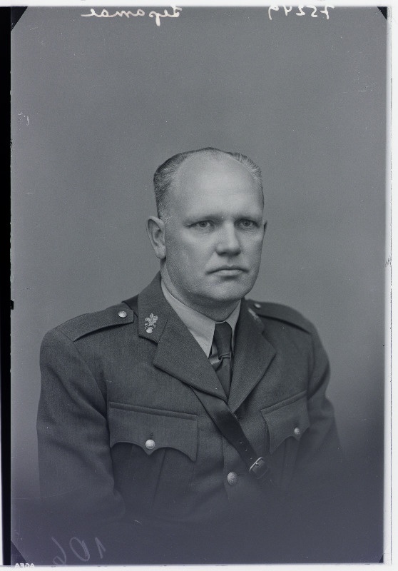 Sõjaväe Varustusvalitsuse raha-arveosakonna sõjaväeametnik Valentin Lepamäe (Lepberg)