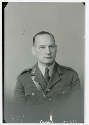 Sõjavägede Staabi VI osakonna (väljaõpe) riigikaitse õpetaja major Karla (Karl) Lind.  duplicate photo