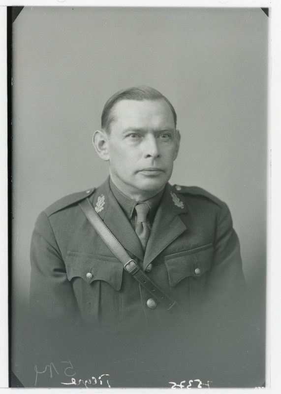 Peaministri käsundusohvitser kolonelleitnant Aleksander Tilgre.