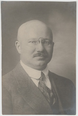 Ajutise Valitsuse I ja II kooseisu põllutööminister, Vabariigi Valitsuse pea- ja sõjaminister Otto Strandman.  duplicate photo