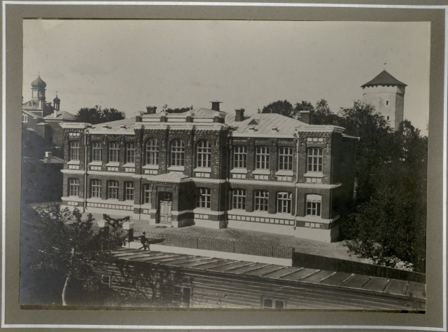 foto, Tütarlaste Gümnaasiumi hoone Paides 20.saj. esimesel poolel