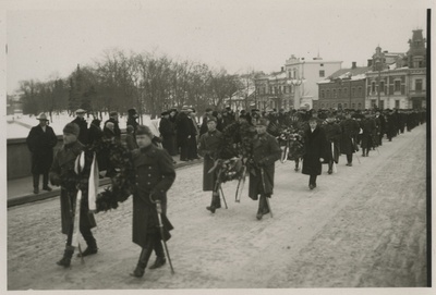 Georg Hugo Vestel, eesti tulundus ja pangandustegelase matuserongkäik, foto  similar photo