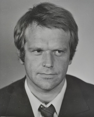 Hermaküla, Evald - näitleja. Mängufilmi Hukkunud Alpinisti hotell Glebsky osatäitjaks soovija.  similar photo