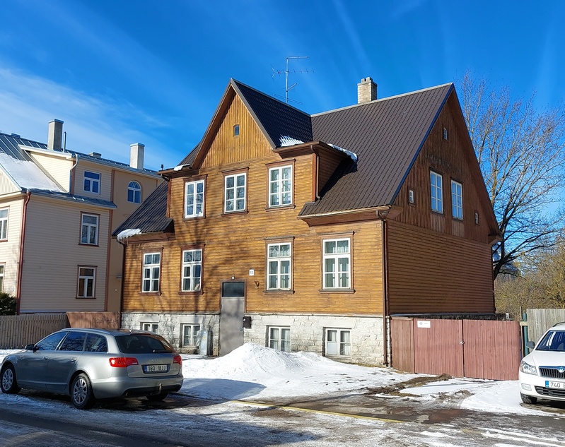 Pelgulinn: elamu Saue 12 rephoto