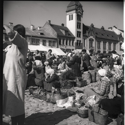 Tartu turg  similar photo