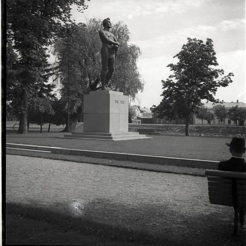 Vabadussõja mälestussammas Tartus