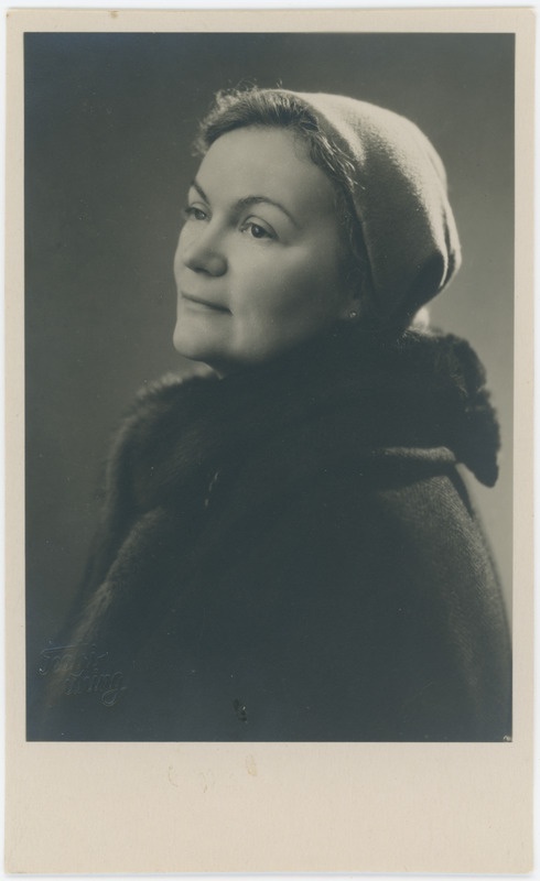 Portree: Aloizia Maria Võrk