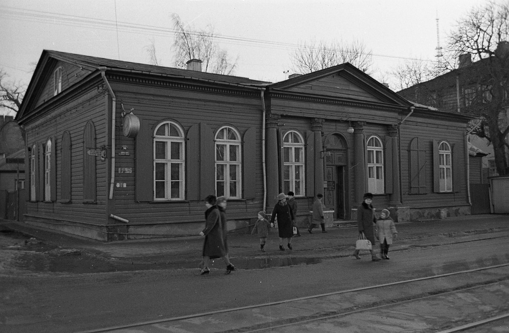 Ajalooline Kadrioru apteegihoone