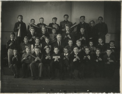 [Foto veel kirjeldamata]  duplicate photo