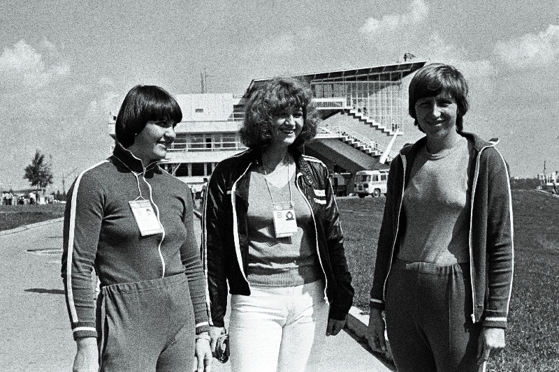 NSV Liidu VII rahvaste spartakiaadil sõudevõistlustel NSV Liidu koondise paarisneljases paadis võitjaks tulnud Reet Palm (keskel), Olga Vassiltšenko ja Jelena Hloptševa.
