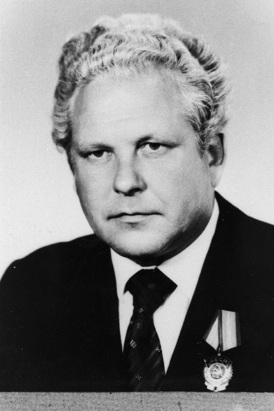 Holm, Gunnar, NSV Liidu teeneline meistersportlane - endine auto- ja motosportlane.