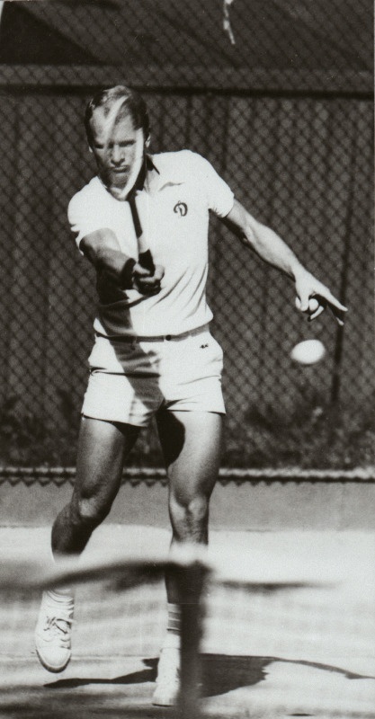 Tennisist Ain Suurthal.