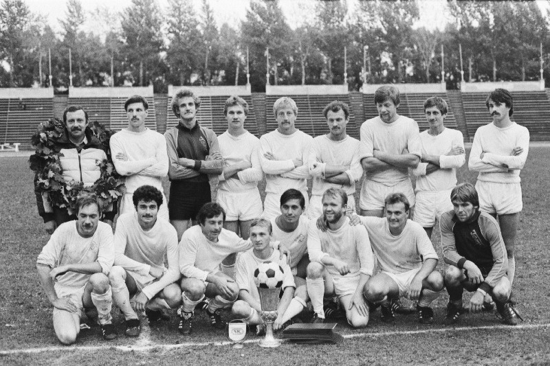 Eesti NSV 1984. aasta karikavõitja Tallinna "Tempo" jalgpallimeeskond.